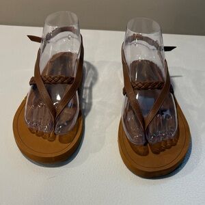 NWT Stuart Weitzman Contempo Braided Thong Sandals